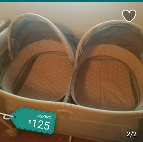 Double bassinet - Picture 1 of 1